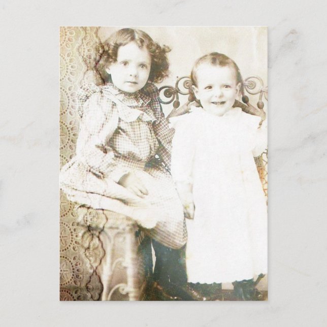 Cartão Postal Irmãs e rendas (Frente)