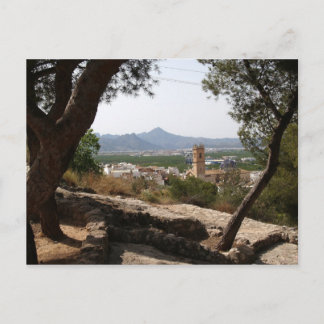 Cartão Postal Janela através das árvores.