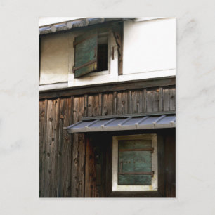 Cartão Postal Janelas de metal na antiga casa japonesa