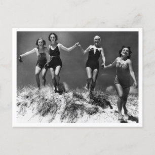 Cartão Postal Jovens Mulheres Areia Duna Fotografia 1935