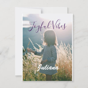 Cartão Postal Joyful vibes crianças foto feriados roxos presente