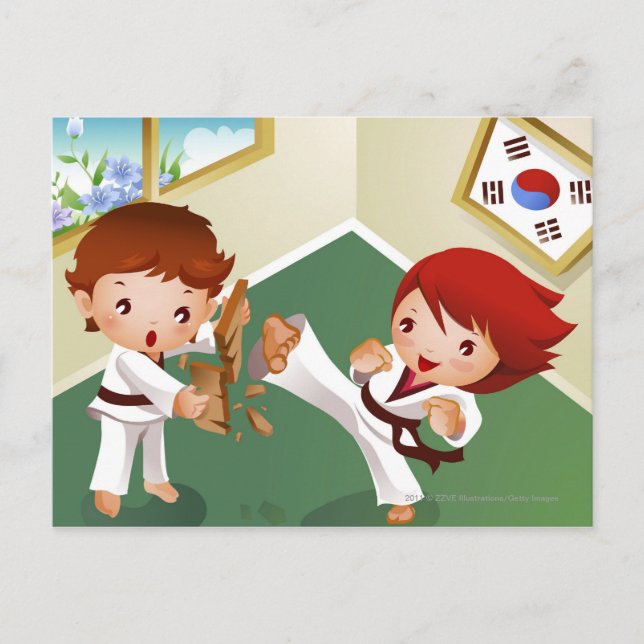 Cartão Postal Karate boy holding wood with another breaking it (Frente)