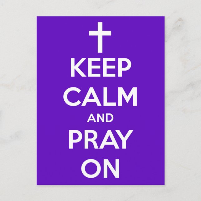 Cartão Postal Keep Calm and Pray On Purple Postcard (Frente)