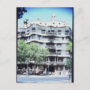 Cartão Postal La Pedrera ou Casa Mila, 1905-10