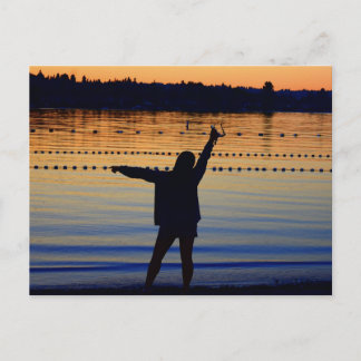 Cartão Postal lady sunset silhouette
