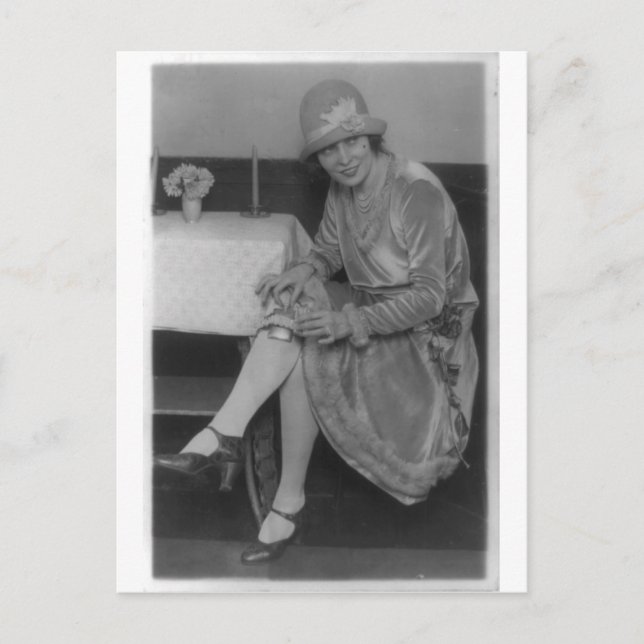 Cartão Postal Lady With Flask 1926 (Frente)
