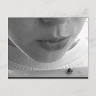 Cartão Postal Ladybug preto-e-branco