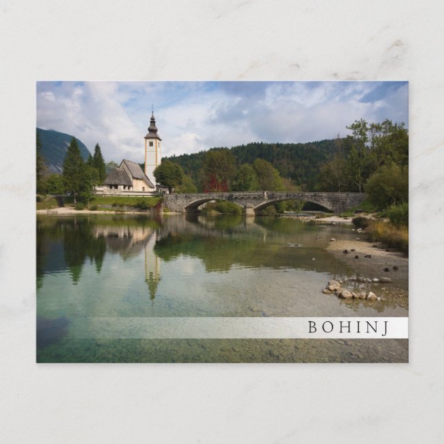 Cartão Postal Lago Bohinj com igreja na Eslovênia — bar postal (Frente)