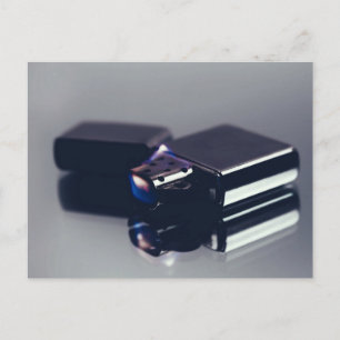Cartão Postal Lâmpada Zippo. Belas artes