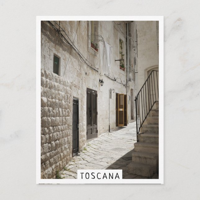 Cartão Postal Lavadeira pendurada para secar num beco em Itália (Frente)