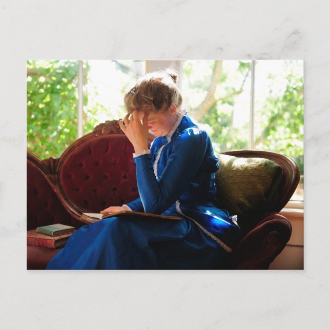 Cartão Postal Leitura por Senhora (Frente)