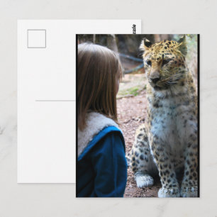 Cartão Postal Leopardo e Criança