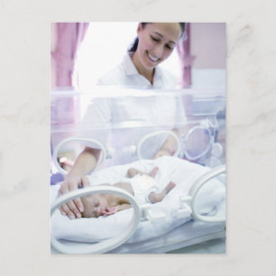 Cartão Postal LIBERADO MODELO. Enfermeira e bebê prematuro.