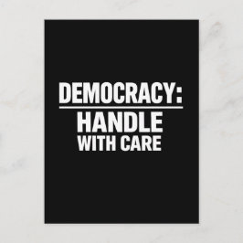Cartão Postal Lidar com a Democracia com Cuidado