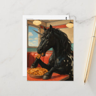 Cartão Postal Lindo Unicórnio Appaloosa Comendo Torta de Maçã