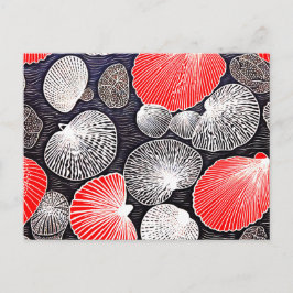 Cartão Postal Linocut de Conchas de Vieira na Praia