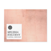 Logotipo Floral Minimalista Luxe Dourado