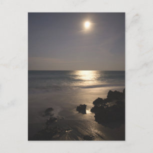 Cartão Postal Lua Nascente Sobre o Oceano