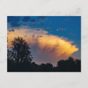 Cartão Postal Lua sobre Nuvem de Tempestade