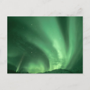Cartão Postal luzes do norte, aurora boreal, sobre as colinas