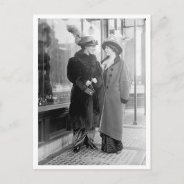 Cartão Postal Mãe e Filha Comprando