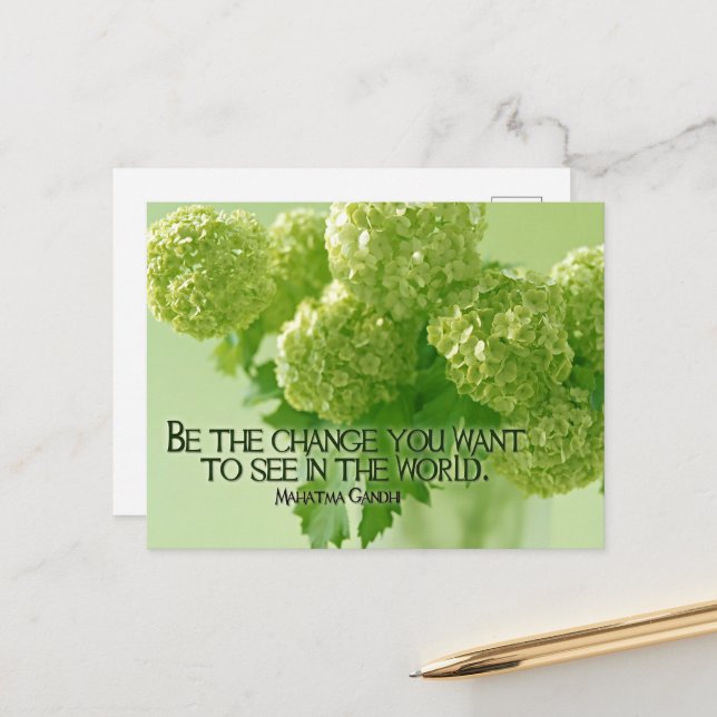 Cartão Postal Mahatma Gandhi, citação inspiracional "Seja a muda (Frente/Verso In Situ)