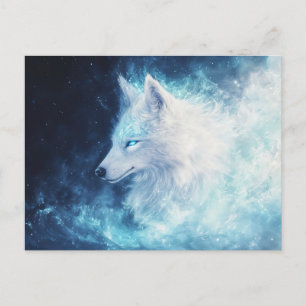 Cartão Postal Majestoso Lobo Branco na Nebulosa Azul Luminosa
