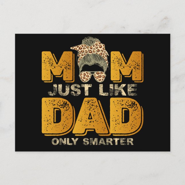 Cartão Postal Mamãe Engraçada Como Pai Apenas Mais Inteligente (Frente)