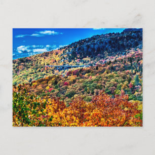 Cartão Postal manhã da estação de outono na montanha blue ridge