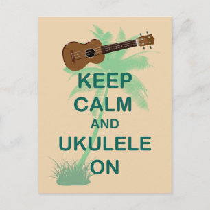 Cartão Postal Mantenha a Calma e o Ukulele Acima Camiseta Divert