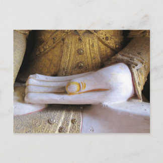 Cartão Postal Mão Buda Segurando um Pequeno Buda