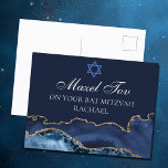 Cartão Postal Marinho Azul Dourado Bat Mitzvah Mazel Tov<br><div class="desc">O azul e o ouro marinho elegantes decoram o lado deste cartão postal dos parabéns modernos do partido Bat Mitzvah. Mazel Tov! Personalize-o sob a Estrela de David. Cartaz perfeito para uma família judia na moda que celebra uma garota sendo chamada para a Torá.</div>