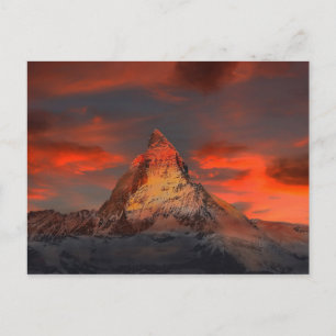 Cartão Postal Matterhorn alpino ínico em Sunset