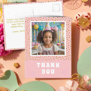 Cartão Postal Menina de Aniversário com Brilho Falso Dourado Fot