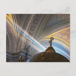 Cartão Postal México, Morelia. Os raios solares penetram no inte