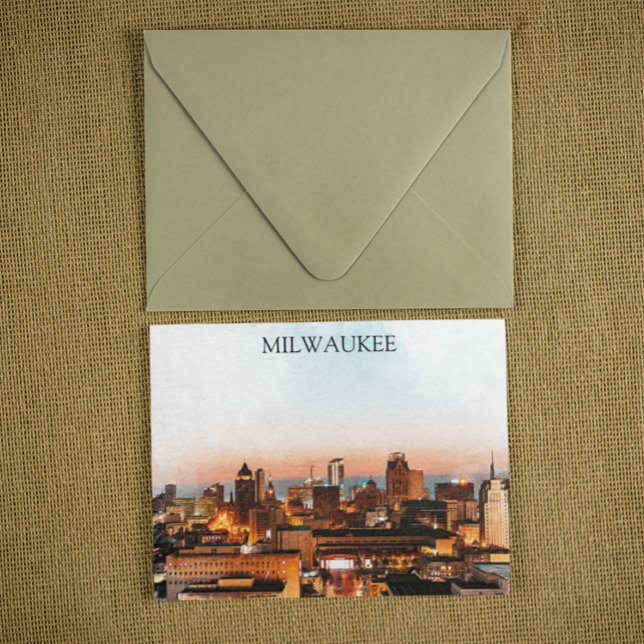 Cartão Postal Milwaukee Wisconsin Skyline By Night Trabalho de a (milwaukee skyline by night postcard)