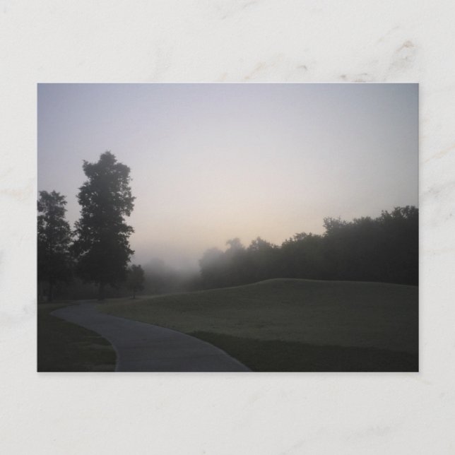 Cartão Postal Misty Morning Path (Frente)