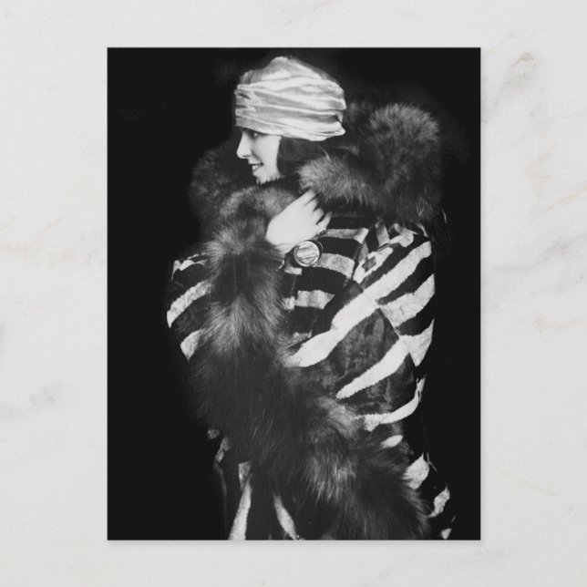 Cartão Postal Moda de pele, 1920 (Frente)