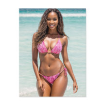 Modelo Africano Americano de maiô sorrindo