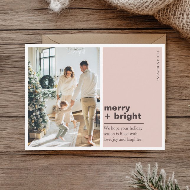 Cartão Postal Modern Blush Pink Merry + Bright Christmas Photo  (Criador carregado)