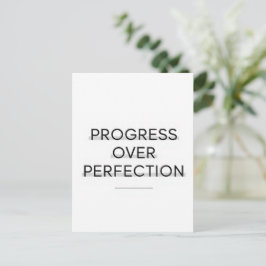 Cartão Postal Modern typography progress over perfection text