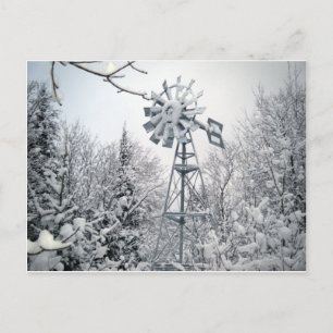 Cartão Postal Moinho de vento e árvores cobertas em neve.
