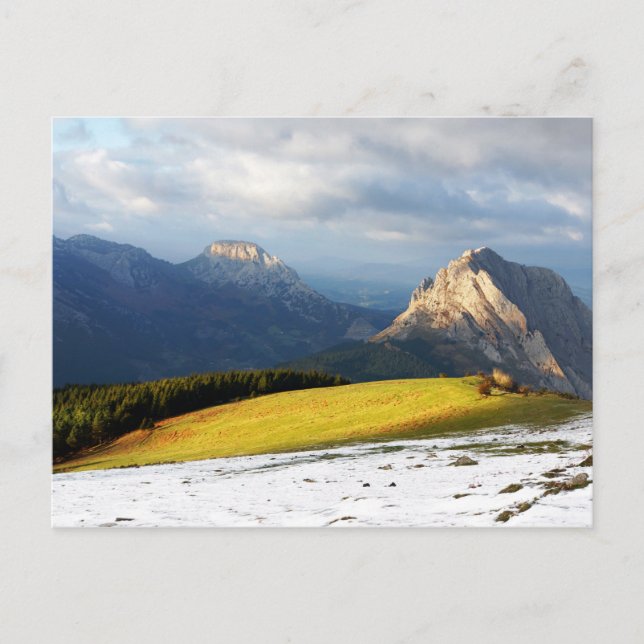 Cartão Postal Montanhas Urkiola no País Basco (Frente)