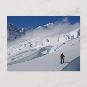 Cartão Postal Montanhista no glaciar Tasman no Monte