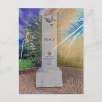 Cartão Postal Monumento à Paz com Pomba e Bandeira Americana