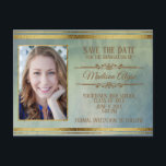 Cartão Postal Moss Green, Blue Grunge e Dourada Graduação de Fot<br><div class="desc">Moisés verde e azul, ao estilo verde-verde-verde, com cartão-postal personalizado marrom e dourado "Save the Date". Adicione sua foto e informações.</div>
