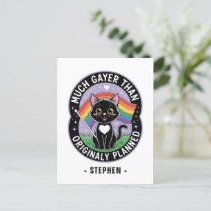 Cartão Postal Muito Mais Gayer - Orgulho LGBTQ de Gato Negro Eng