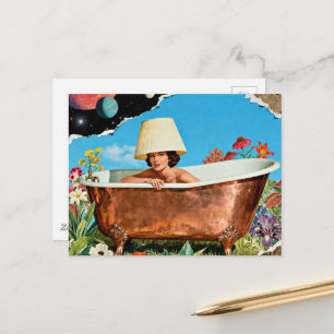 Cartão Postal mulher banheira de cobre rústica colagem de flores