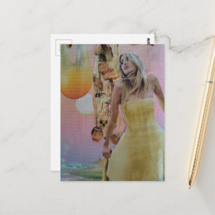 Cartão Postal Mulher com colagem surrealista de cogumelos