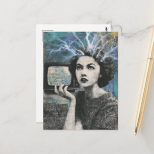 Cartão Postal Mulher da Televisão Retro com Cabelo Surreal Choca